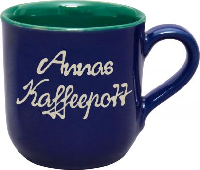 Kaffeebecher mit Schrift (2 Zeilen)